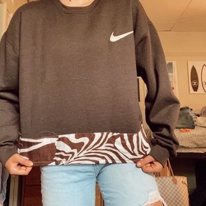 Nike Embroidered Sweatshirt